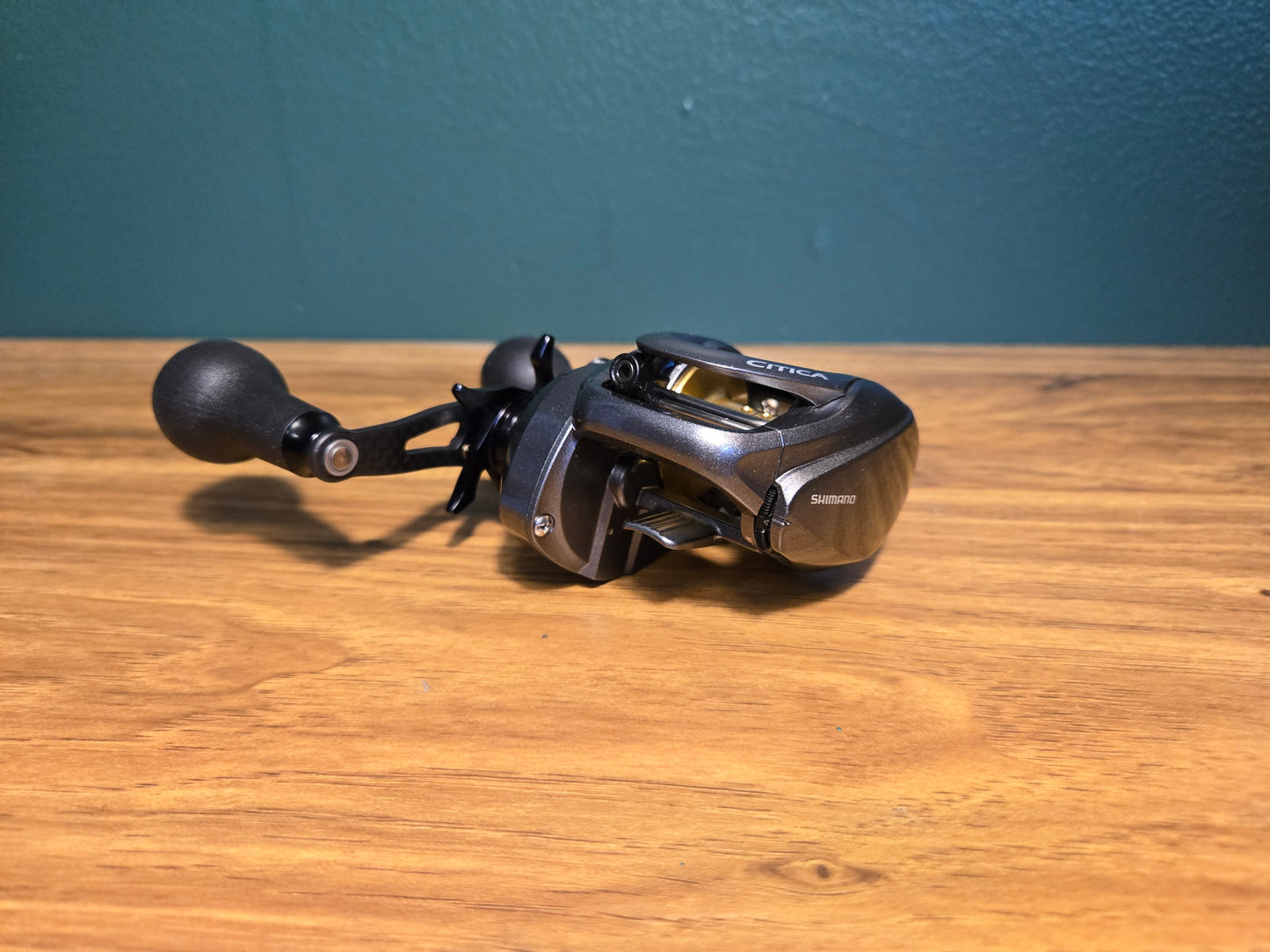 Shimano Citica 200 Baitcasting Reel w/ 95mm Carbon Fiber Handle
