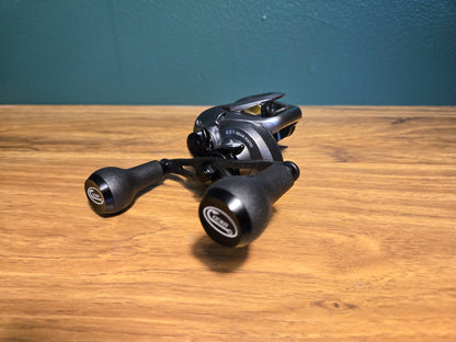Shimano Citica 200 Baitcasting Reel w/ 95mm Carbon Fiber Handle