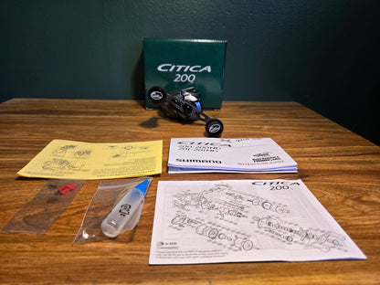 Shimano Citica 200 Baitcasting Reel w/ 95mm Carbon Fiber Handle